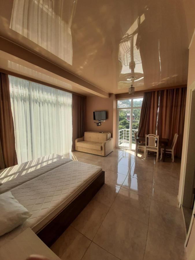 Giorgi Kvariati Hotel Exterior photo